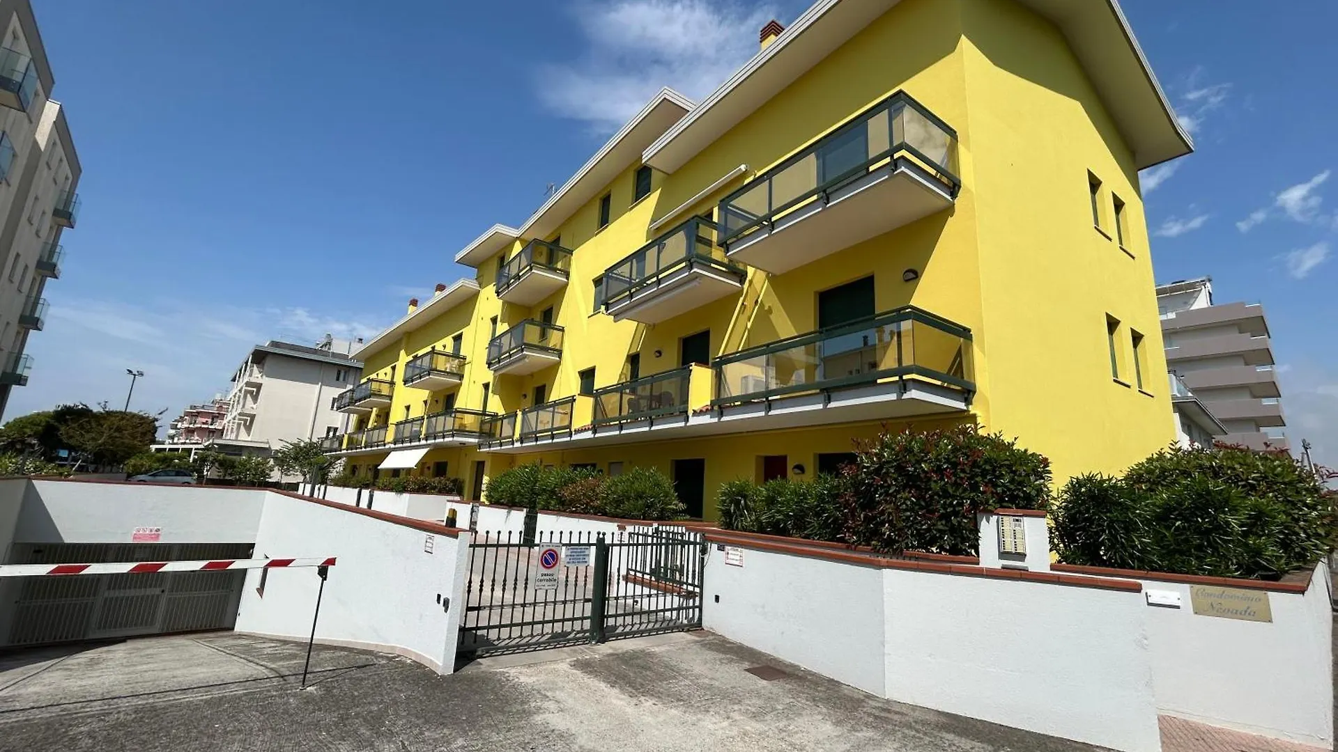 Condominio Nevada A Pochi Passi Dal Mare Da Agenzia Colla Jesolo